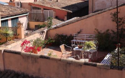 Glasschiebewände für Terrassenüberdachung: Die perfekte Ergänzung für mehr Komfort im Freien!